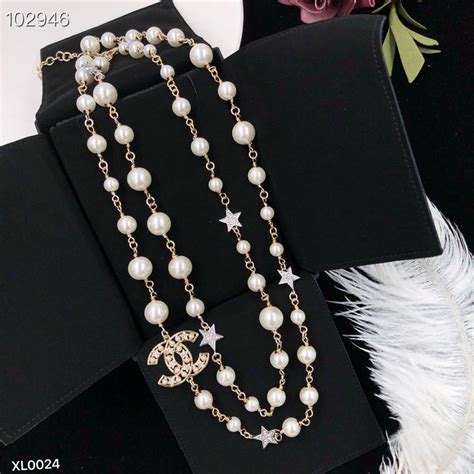 collares de perlas chanel